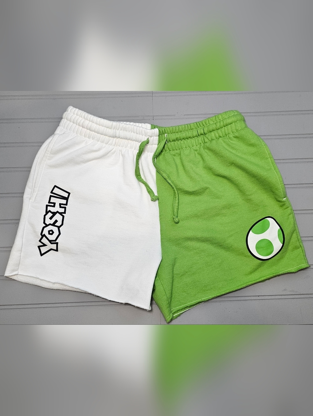 Yoshi Super Nintendo World Shorts Medium